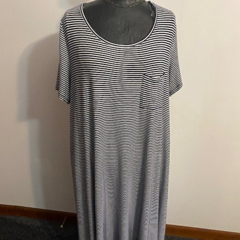Gibson & Latimer Black/White stripe scoop neck dress, size 2X